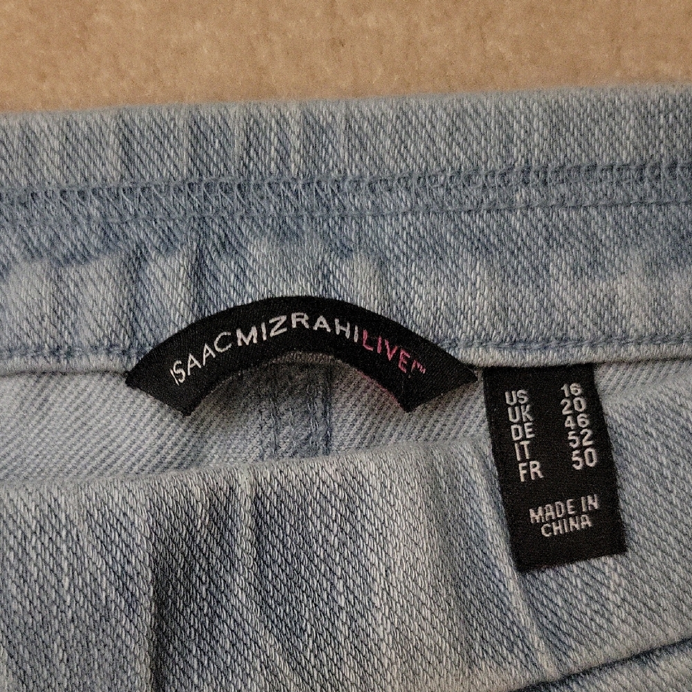 Isaac Mizrahi Women's Denim Jeans in Soft Blue